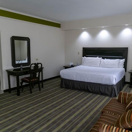 Best Western Hotel Plaza Matamoros Eksteriør bilde