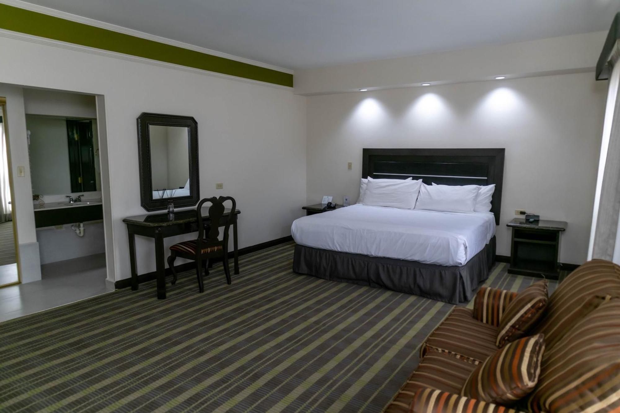 Best Western Hotel Plaza Matamoros Eksteriør bilde